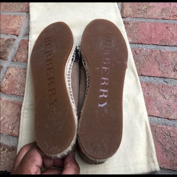 COPY - Burberry Ladies espadrille in like new condition.🍀PRICE FIRM🍀🍀m - Picture 6 of 16